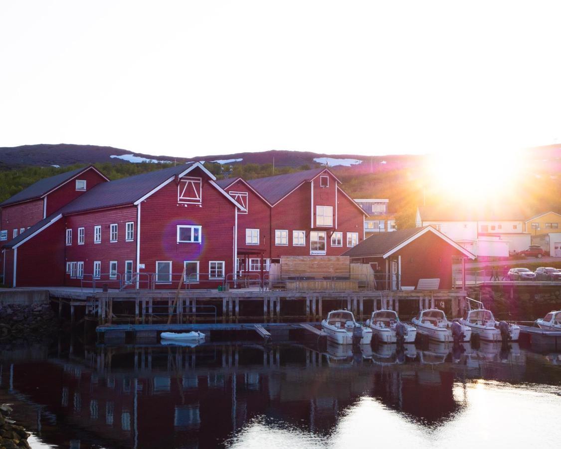 Batsfjord Brygge - Arctic Resort Exterior photo